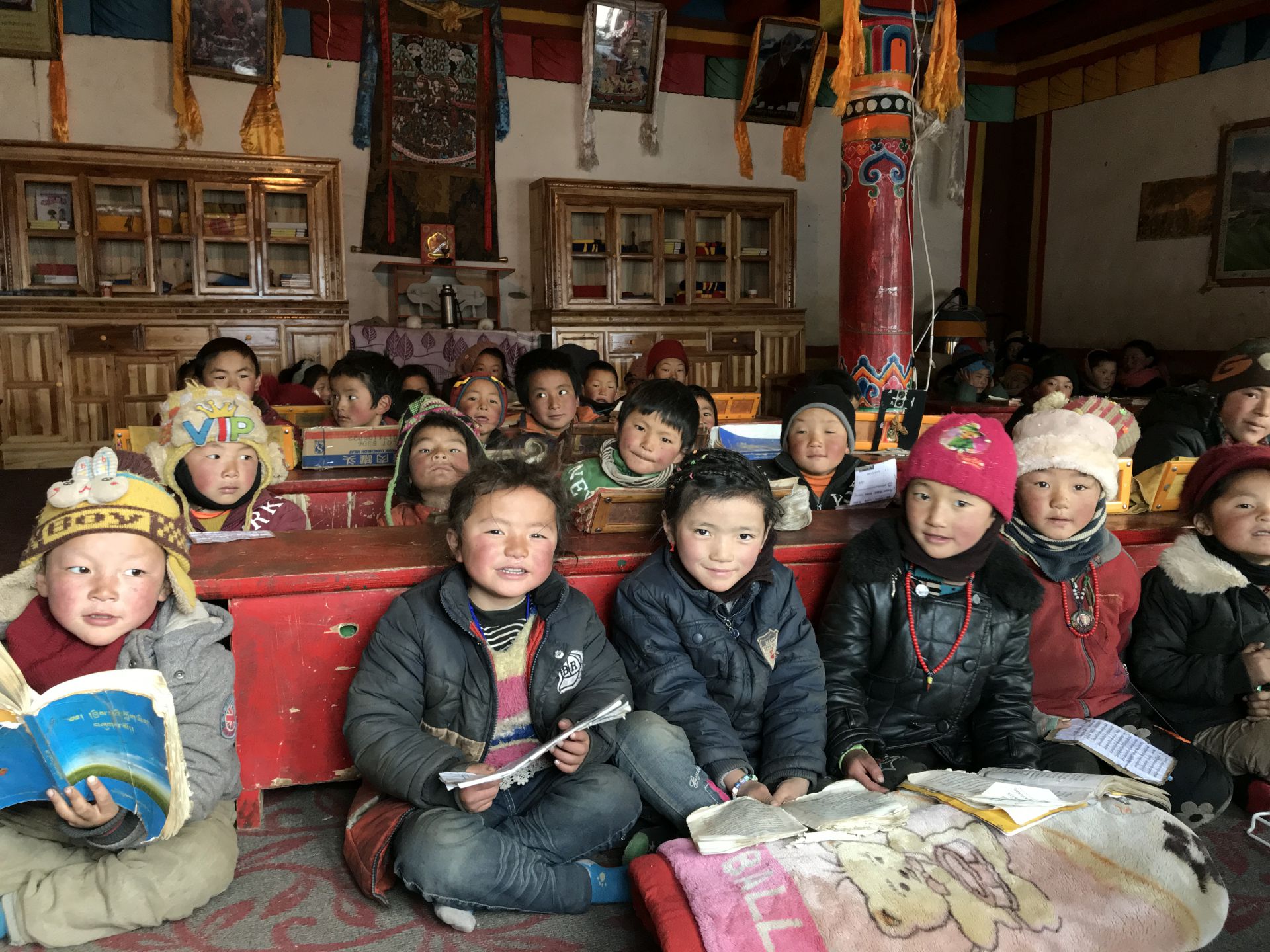杭州俊良教育内容创作有限公司公益回顾丨家国同欢月同圆 温暖满载甘孜州(图11) 杭州俊良教育内容创作有限公司公益回顾丨家国同欢月同圆 温暖满载甘孜州(图11)